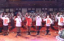 Serahkan SK CPNS Pemprov Bali Formasi 2019, Gubernur Koster Ajak Pahami dan Laksanakan Visi Nangun Sat kerthi Loka Bali SK CPNS