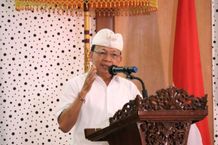 Gubernur Koster Bangga Aksara Bali Segera Sejajar dengan Aksara Lain yang Mendunia Aksara Bali