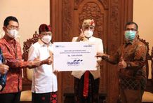 Gubernur Koster Apresiasi CSR PT Bank Mandiri Guna Dukung Desa Adat di Bali CSR Bank Mandiri