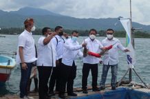 Menteri KKP Lepas Ekspor Perdana Lobster Budidaya GPLI di Bali Ekspor Lobster