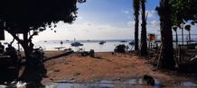 Masyarakat Taati Imbauan MDA, Pantai Sanur Sepi Saat Banyu Pinaruh Banyu Pinaruh