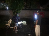 Buang Sampah Sembarangan, Dua Warga Diamankan Sampah