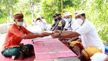Wabup Kasta menghadiri Upacara Melaspas Embung di Subak Abian Sari Merta Subak