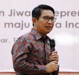 Pemkab Badung Sosialisasikan Penggunaan Kain Tenun Endek Endek Bali