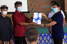 Bupati Suwirta Ingatkan Pokdarwis untuk Menjaga Koordinasi dengan Aparat dan Masyarakat Desa Jaga
