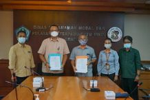 Maksimalkan Pelayanan, DPMPTSP Jalin Kerja Sama dengan PT. Pos Indonesia Kerja Sama
