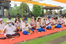 Jelang Dilantik, Bupati dan Wakil Bupati Jembrana Terpilih Jalani Prosesi Mejaya-jaya Mejaya-jaya