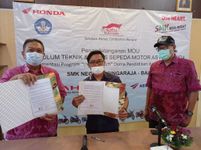 Astra Motor Bali Tanda Tangani MoU dengan SMK Negeri 3 Singaraja MoU Honda
