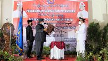 Bupati PAS Lantik Gede Agustawan Sebagai Perbekel PAW Desa Tajun PAW