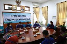Terima Audiensi Kepala BPPMDDTT, Bupati Suwirta Kenalkan Program Pemberdayaan di Klungkung Kunjungan
