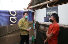 Bupati Suwirta Bantu Rehab Rumah dengan Dana Operasional Bedah Rumah