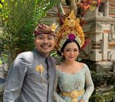 Ini Sosok Pria yang Berhasil Meluluhkan Hati Cucu Alm. Dolar Cucu Alm. Dolar
