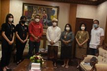 Pemkot Denpasar Dukung Hybrid Fashion Show Fashion Show