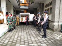 Pendistribusian Vaksin Covid-19 di Gianyar, Dikawal Ketat Pihak Kepolisian Vaksin