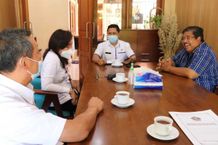 Raih Prestasi dan Penghargaan Bidang Dukcapil, Pemkab Buleleng Terima Mesin ADM dari Kemendagri RI Anjungan Tunai Mandiri