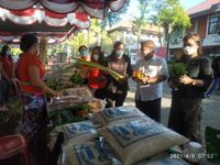 Bantu Petani Pasarkan Hasil Pertanian, Pemkab Gianyar Gelar Pasar Tani Pemkab Gianyar Gelar Pasar Tani