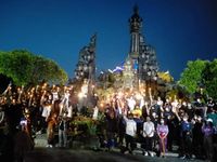Elemen Bali Peduli Melakukan Doa Bersama & Penggalangan Dana untuk Para Korban Bencana di NTT Peduli NTT