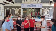 Kembali Grup Astra Bali Bagikan Sembako Sembako