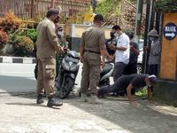 Patroli Gabungan Edukasi Pengunjung Obyek Wisata untuk Taat Prokes Taat Prokes