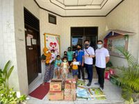 Bulan Penuh Berkah, Ikatan Karyawan Astra Motor Bali Berbagi dengan Anak Yatim Satu Hati IKA Berbagi