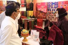 Mensos Tri Rismaharini Kunjungi Pameran IKM Bali Bangkit Mensos Tri Rismaharini Kunjungi Pameran IKM Bali Bangkit