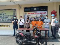 Jambret HP Bule, Dua Waria di Kuta Diciduk Polisi Jambret
