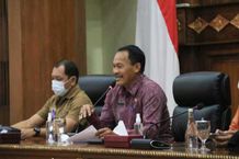 Disiplin Diet Kantong Plastik Menurun, Pemprov Kumpulkan Pengelola Pasar di Denpasar Kantong Plastik