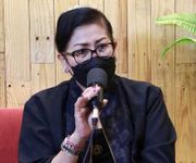 Putri Koster Ajak Wujudkan ‘Desaku Bersih Tanpa Mengotori Desa Lain’ Sampah