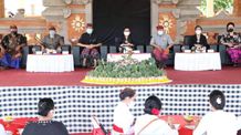 Cegah Degradasi Budaya, PAKIS Bali Gelar Pelatihan Etika Busana Adat di Buleleng Busana Adat