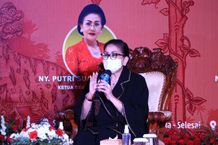 Ketua Dekranasda Bali Minta Perajin Lokal Pandai Menata Display Produk Ketua Dekranasda Bali
