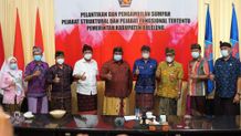 Bupati Agus Suradnyana Minta Kadiskes Baru untuk Bekerja Maksimal Sukseskan Vaksinasi Kadiskes