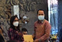 Penduduk Wajib Ber-KTP, Bupati Buleleng Instruksikan Camat Hingga Perbekel Turun Langsung KTP