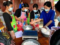 Minim Pemanfaatan Bahan Baku lokal untuk Panganan Tradisional Bali Panganan Lokal