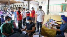 Hindari KIPI Berat, Tim Vaksinasi Covid-19 Diminta Lakukan Screening Ketat Vaksin