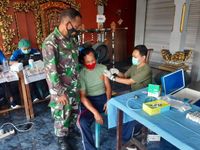Kodim Jembrana Kawal Percepatan Vaksinasi di Beberapa Tempat Fasilitas Kesehatan Vaksin