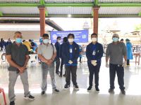 Mahasiswa KKN UNUD Gelar Vaksinasi Massal di Desa Ubung Kaja Vaksin