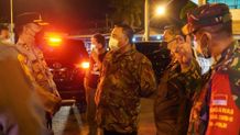 Satgas Jembrana Tegaskan Larangan Menyeberang Bagi Pelaku Perjalanan Tanpa Kartu Vaksinasi dan Surat Bebas Covid-19 PPKM