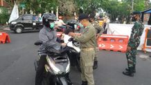 Tidak Memenuhi Syarat Perjalanan, Semua Pengendara Diminta Putar Balik di Enam Titik Penyekatan Pintu Masuk Denpasar PPKM