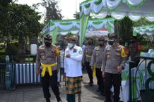 Kapolres Badung Dampingi Kapolda Bali dalam Kunjungan Kerjanya di Pura Taman Ayun Mengwi Taman Ayun