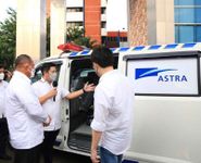 Grup Astra Serahkan Bantuan Ambulans Kepada BNPB Ambulans Astra