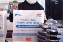 Gerakan Semangat Saling Bantu dari Astra Salurkan 30.000 Paket Makanan untuk Pengemudi Ojek Online Astra