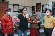 Bupati Giri Prasta: Program Ini Saya Kawal, Biar BLT Ini Tidak Disebut ‘Bantuan Lewat Terus’ BLT