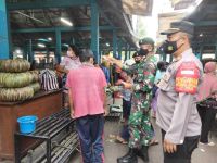 Kembali Tim Gabungan TNI-POLRI dan Satpol PP Tertibkan Pelaksanaan PPKM Darurat di Pasar Mengwi Pasar Mengwi