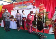 Bupati Buleleng Minta Masyarakat Sadar Lingkungan Bukan karena Regulasi Sampah