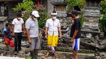 Wabup Ipat Pantau Sejumlah Titik Pasca Banjir di Jembrana Banjir