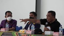 Bupati Tamba Sosialisasikan Retribusi Sektor Perikanan di PPI Pengambengan Ikan