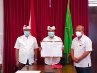 Bupati Bangli Tandatangani MoU dengan Pemkab Tabanan dan Lombok Barat