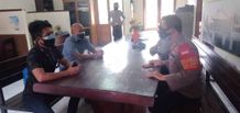 Kapolsek Selbar Terima Audensi Manajemen PT Caroen Pokpan dan Ingatkan Prokes Audiensi