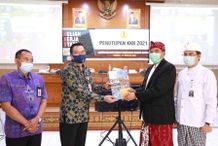 KKN Mahasiswa UHN I Gusti Bagus Sugriwa Ditutup KKN
