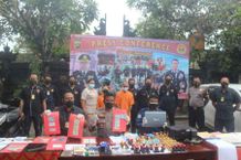Dua Orang Sindikat Penggelapan Mobil Rental Berhasil Dibekuk Tim Opsnal Polsek Sukawati, Dua Lainnya Masih Buron Mobil Bodong